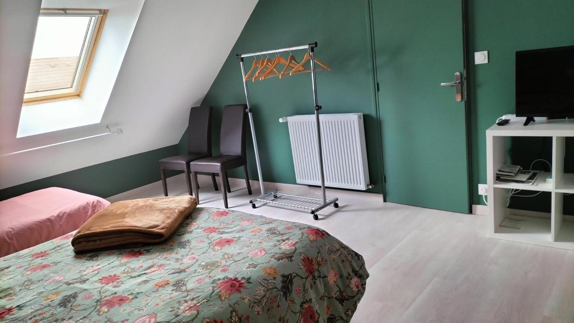 Bed and Breakfast Chez Nadine Valframbert Exterior foto
